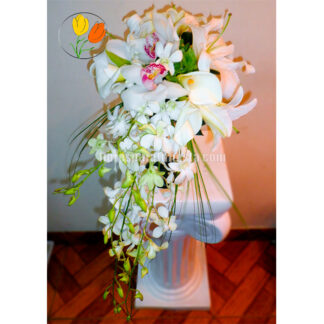 Ramo con casablanca orquideas y alcatraz