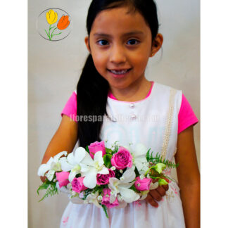 Pulsera de orquidea phalaenopsis y rosa baby