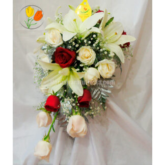 Ramo con rosas y lilis