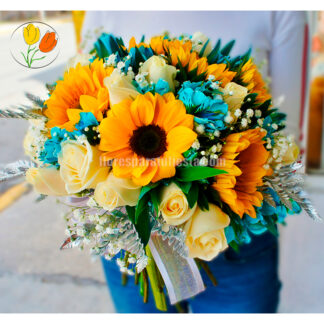 Ramo de girasol rosa y alstroemeria