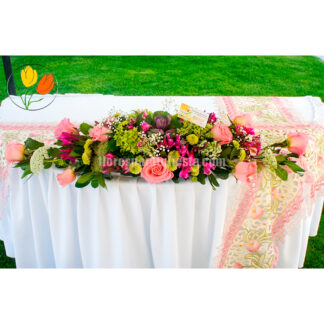 Rosas hortensia y alstroemeria